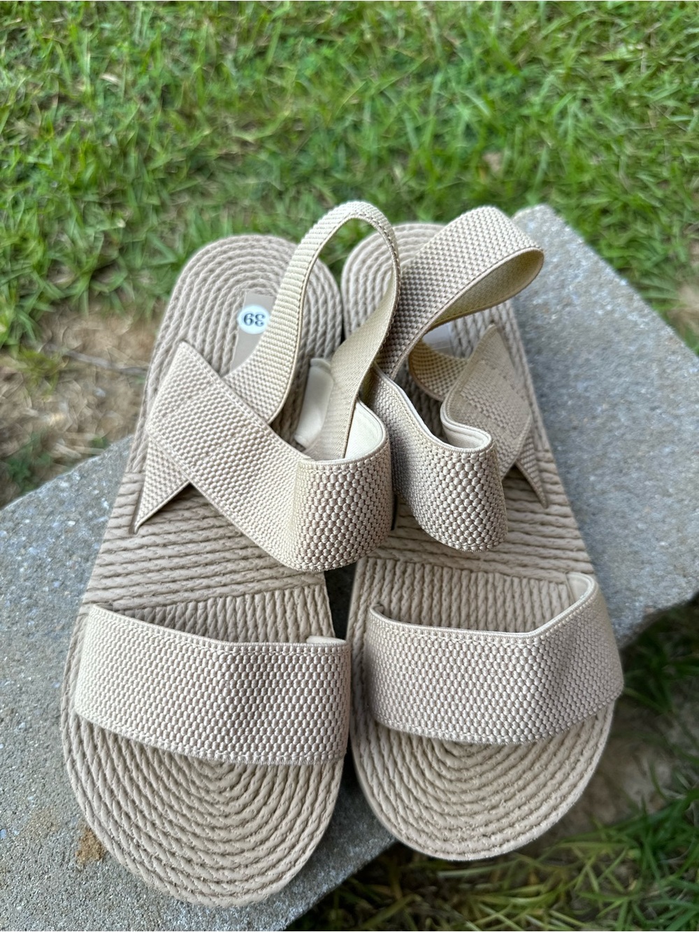 SHEIN Beige Textured Strap Sandals - Picture 2 of 2